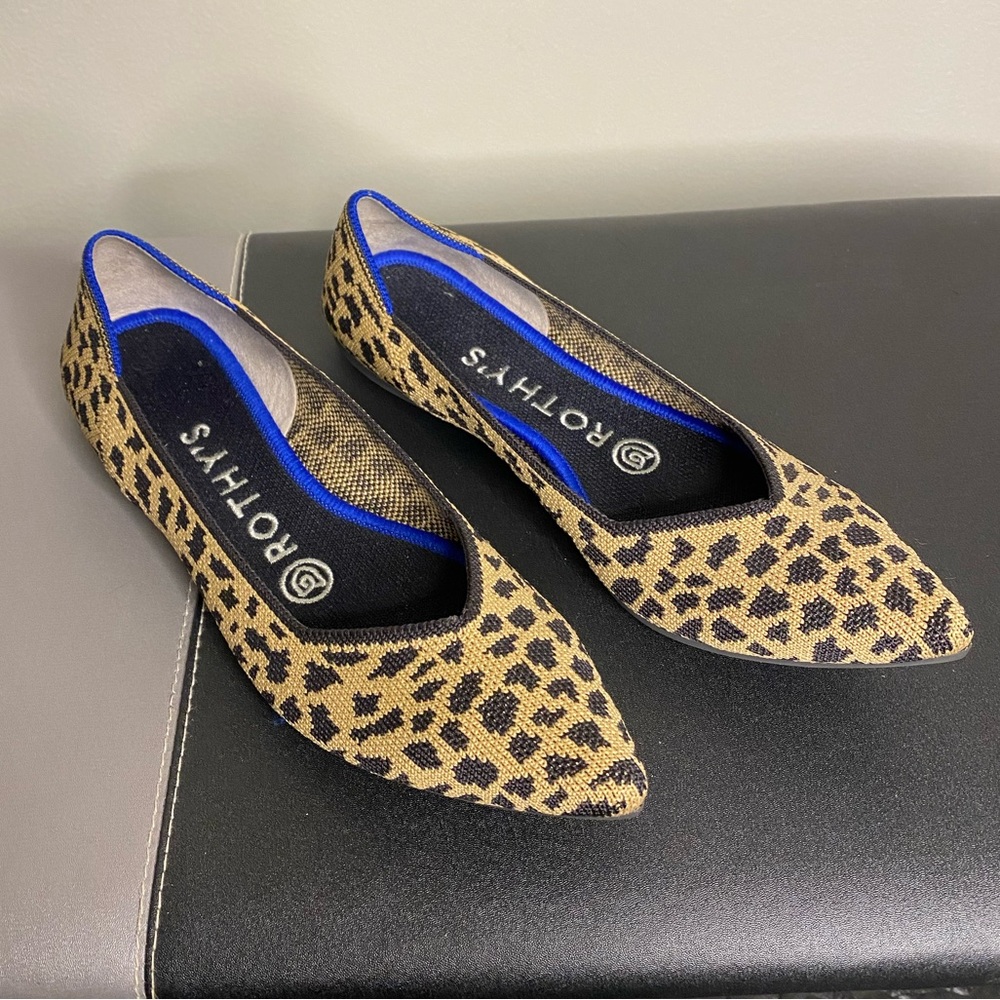 Rothy’s “The Point” Cheetah Print Flats Sz 6